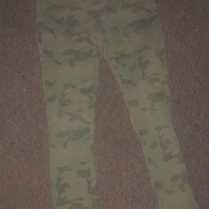 Camo skinny jeans